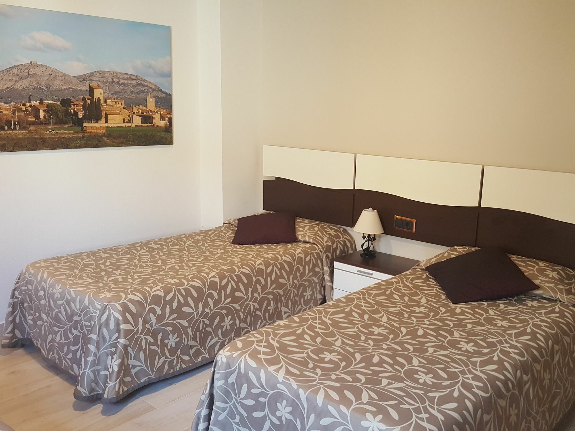 Fonda Mitja Hotel ตอร์โรเอยา เด มอนต์กรี ภายนอก รูปภาพ